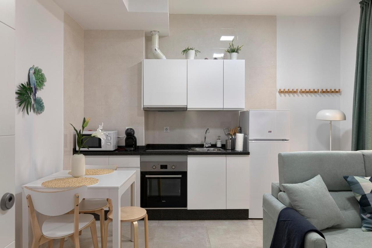 Homeabout Juan De Austria Apartments マラガ エクステリア 写真
