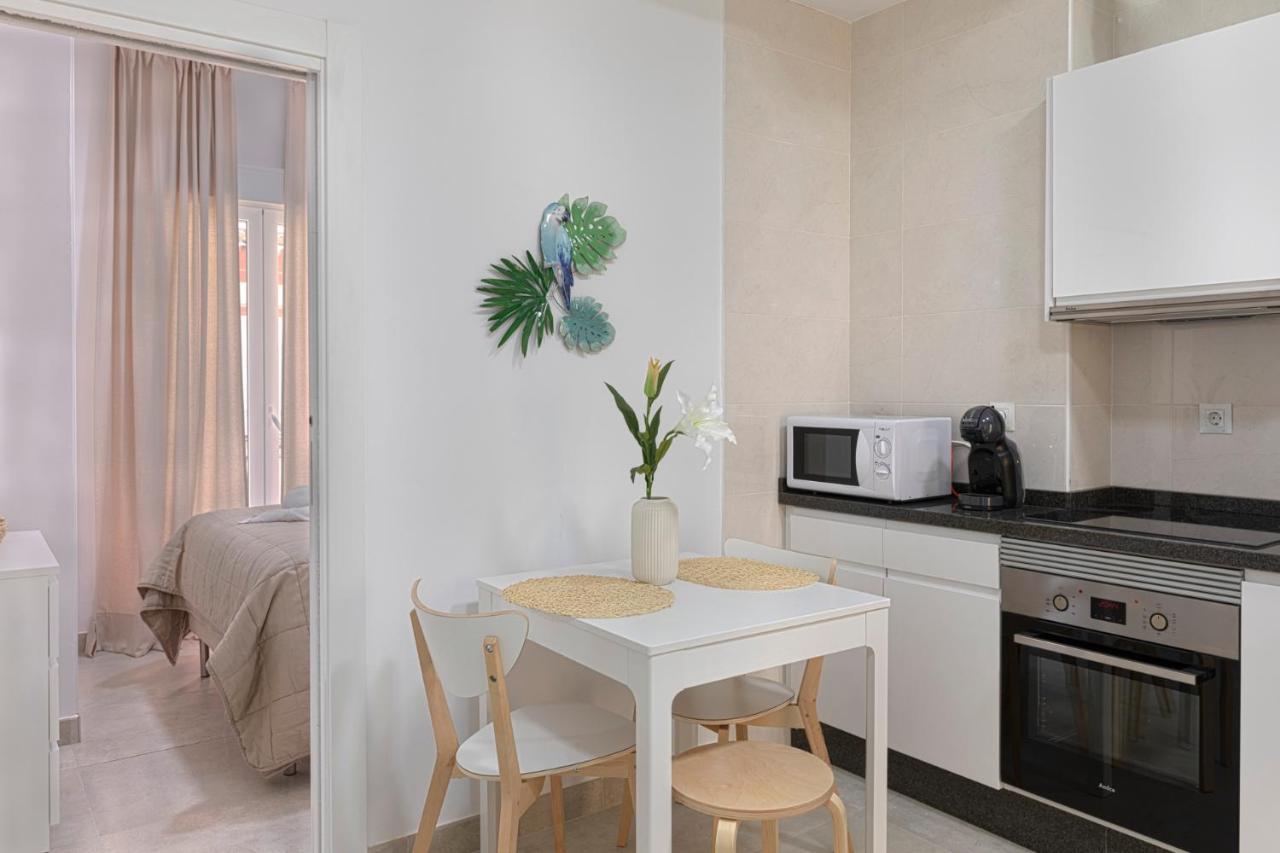 Homeabout Juan De Austria Apartments マラガ エクステリア 写真
