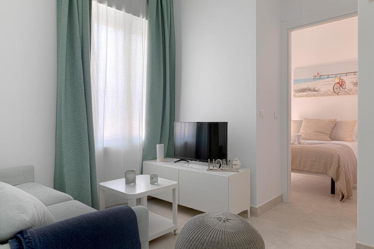 Homeabout Juan De Austria Apartments マラガ エクステリア 写真