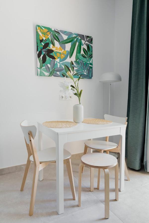 Homeabout Juan De Austria Apartments マラガ エクステリア 写真