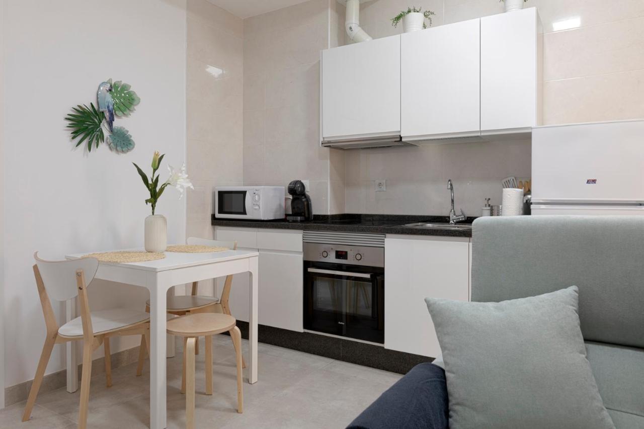 Homeabout Juan De Austria Apartments マラガ エクステリア 写真