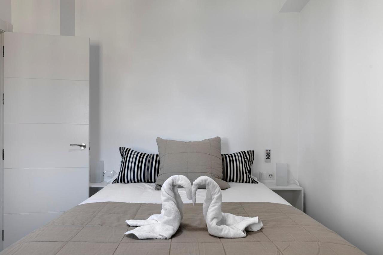 Homeabout Juan De Austria Apartments マラガ エクステリア 写真