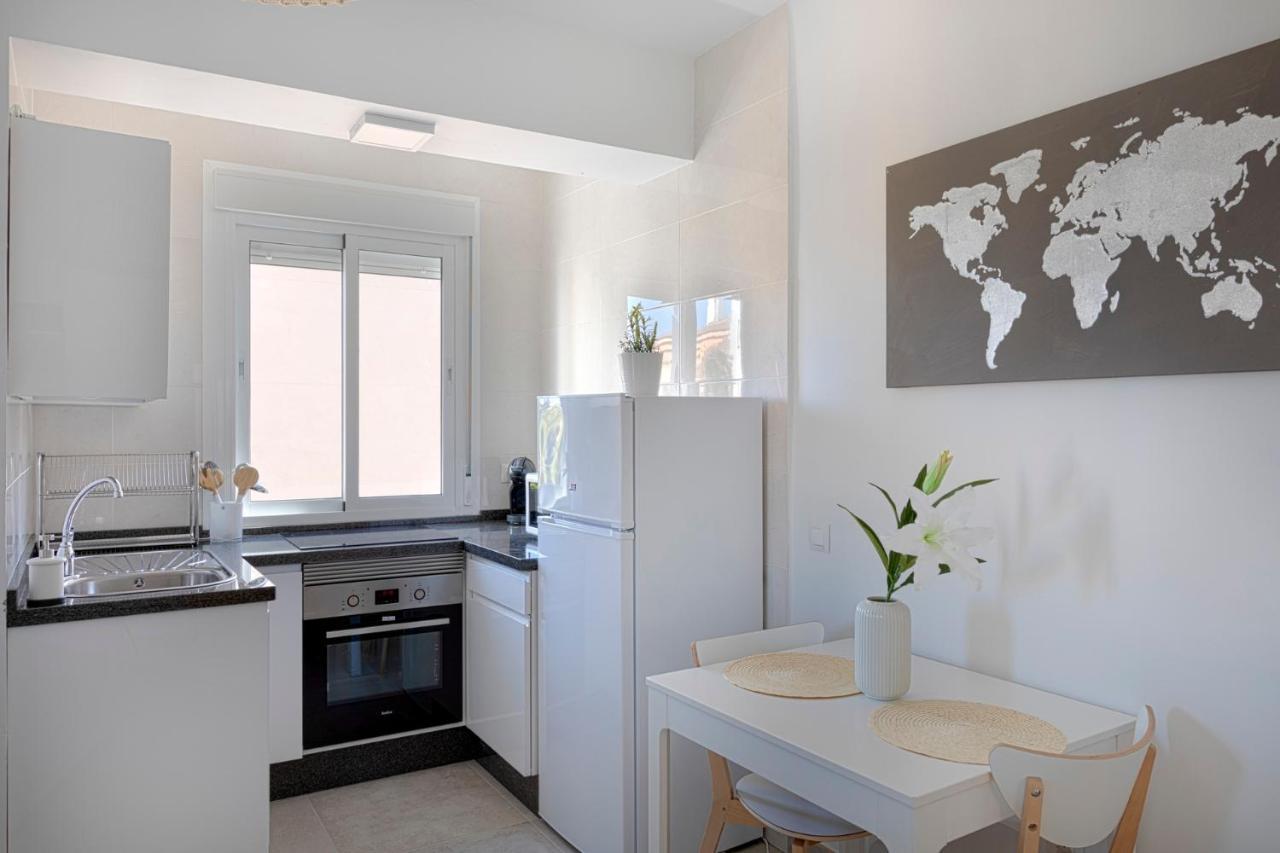 Homeabout Juan De Austria Apartments マラガ エクステリア 写真