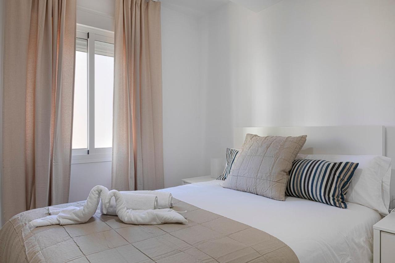 Homeabout Juan De Austria Apartments マラガ エクステリア 写真