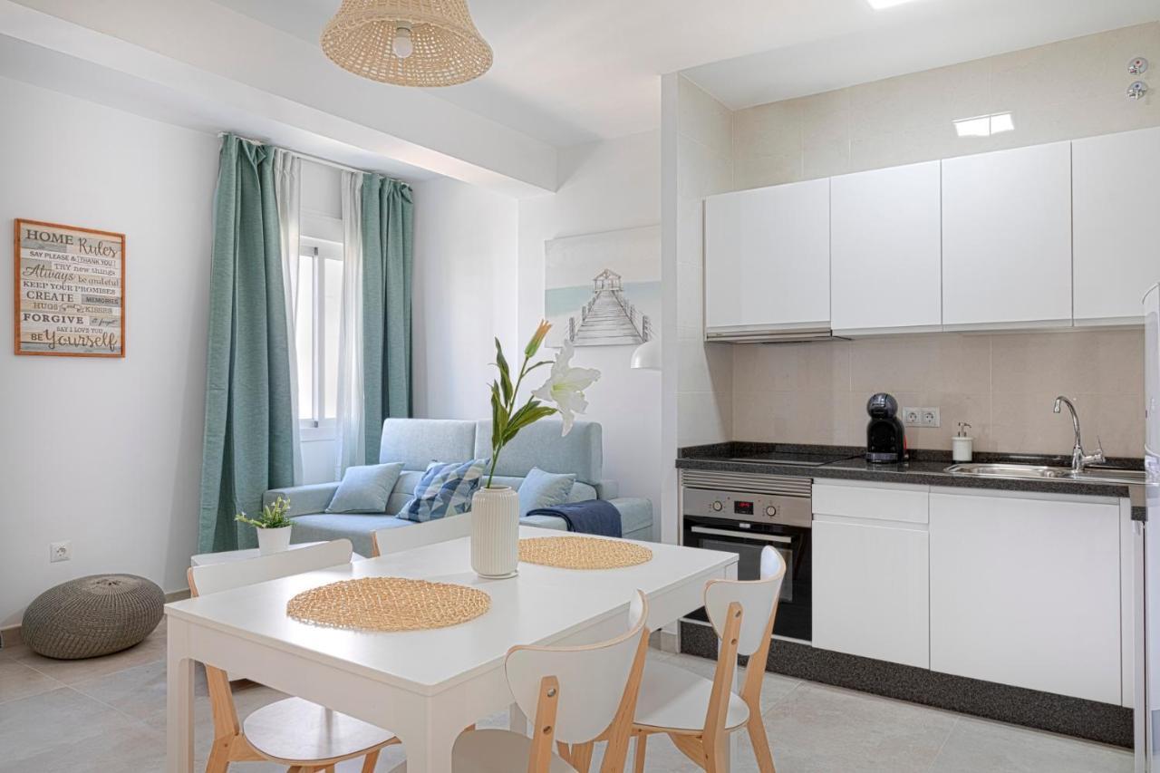 Homeabout Juan De Austria Apartments マラガ エクステリア 写真